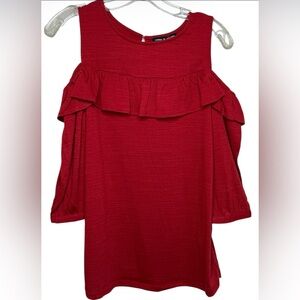 Cable & Gauge Cold Shoulder Top Ruffle Detail & Textured Fabric Sz Small NWT